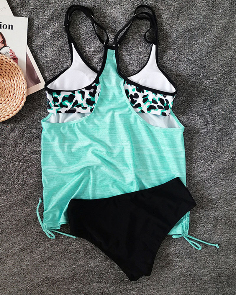 Sara™- Ensfarvet tankini med leopardprint