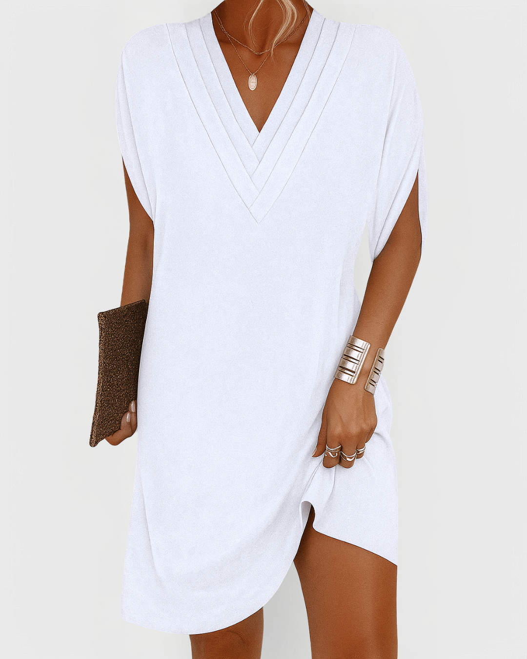 Sara™ | Elegant sort kjole med V-hals
