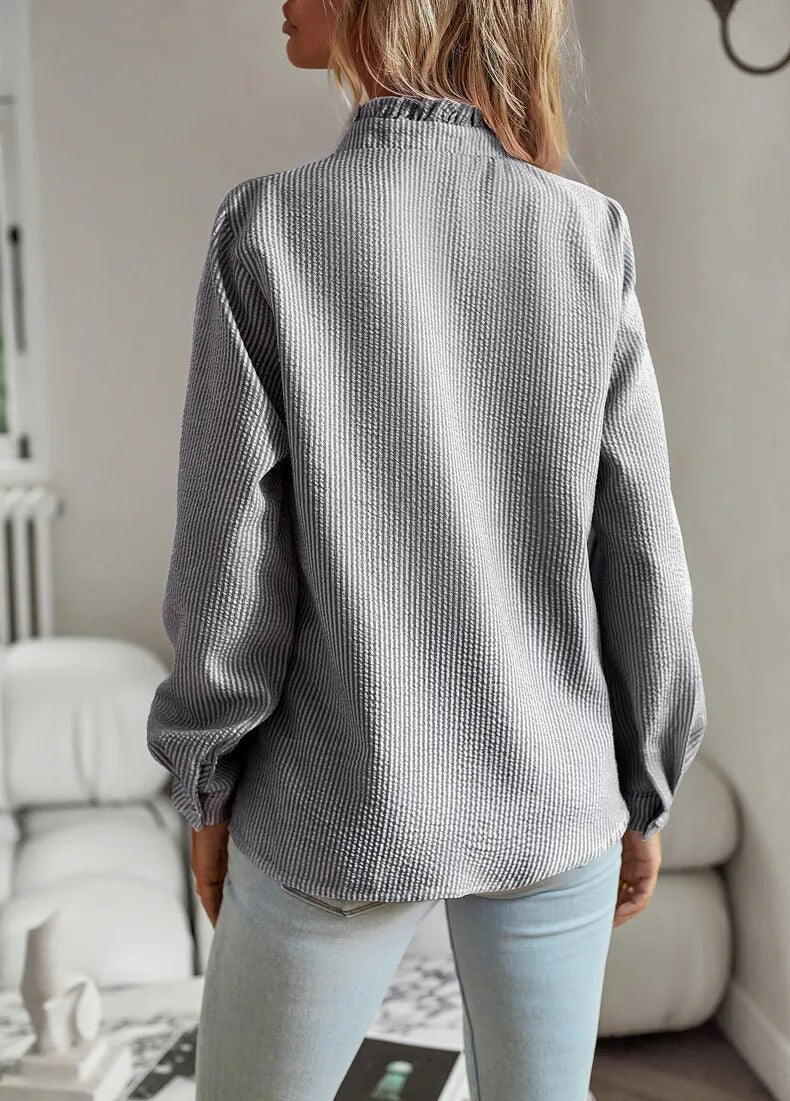 Sara™ | Stilfuld Flæset Knapbluse