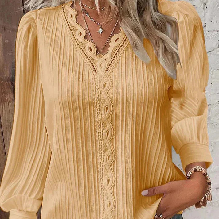 Sara™ | Bluse Med Blondedetaljer i Chiffon