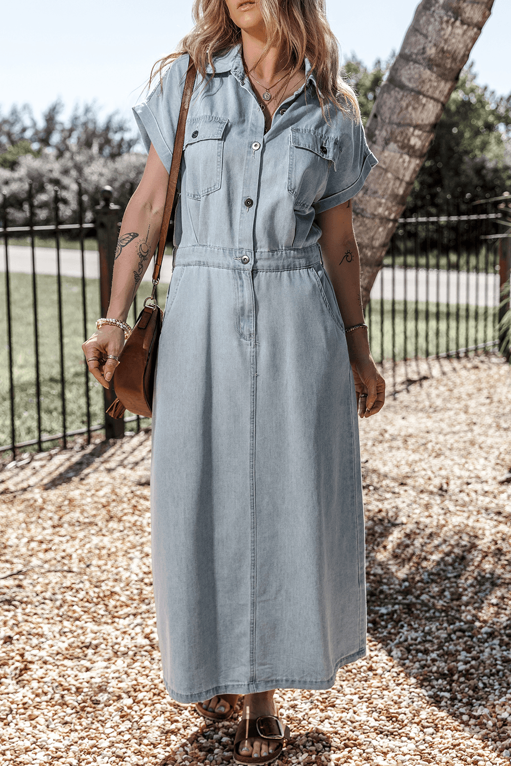 Sara® | Elegant Denimkjole med Korte Flagermusærmer