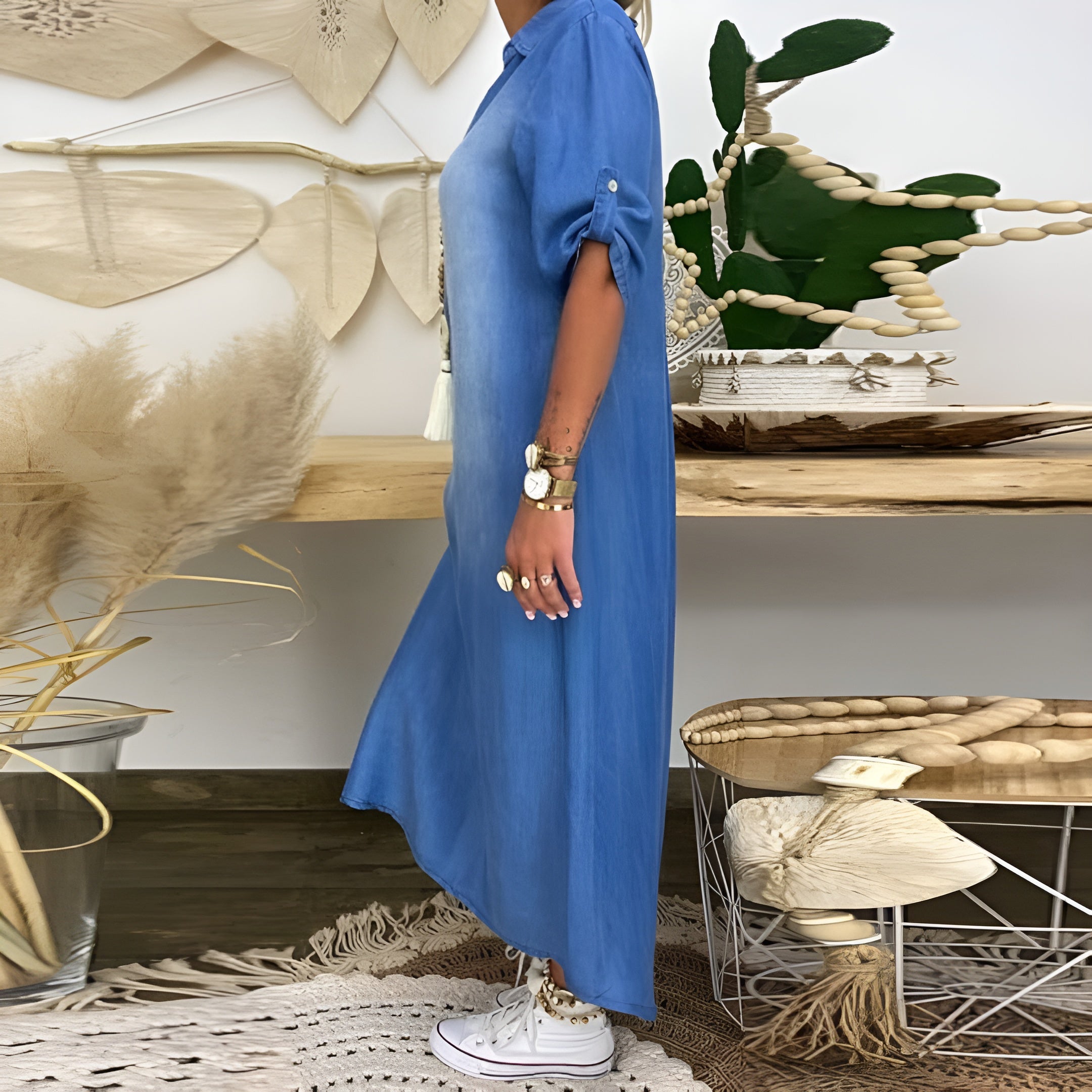 Sara™ | Denimkjole med V-hals