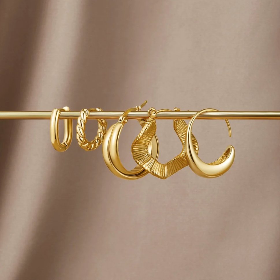 Luna Elegante Snoede Øreringe | 14k Guld